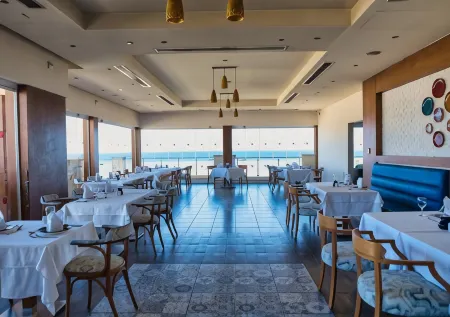 Tropitel Sahl Hasheesh Отели рядом с достопримечательностью «Grand Waterworld Makadi : Water Slides»