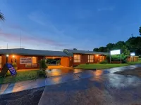 Country Roads Motor Inn Hotels in Narrandera