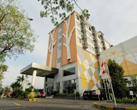 The Sun Hotel Madiun Hotels in Madiun City