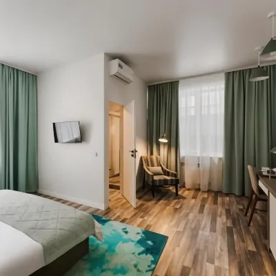 Nine Rooms Hotel ソルジェニーツィン記念碑周辺のホテル