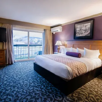 The Royal Anne Hotel Hotels near Downtown Kelowna