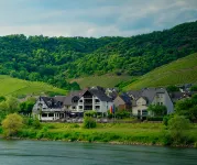 호텔 제베니크 Hollnich 호텔