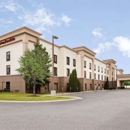 Hampton Inn & Suites Nashville-Smyrna Отели в г. Смирна