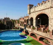 Hotel Castillo de Santa Cecilia - Rooftop Pools