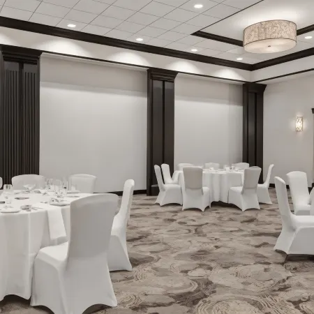 Delta Hotels by Marriott Somerset Отели рядом с достопримечательностью «Ukrainian Cultural Center»