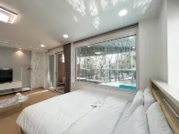 Geoje Island Hammer 717 Pool Villa