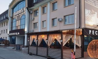 Hotel and Restaurant Complex Shishkin