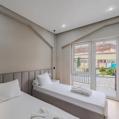 Космос Смарт Тиволи Отель (б. Астра Тиволи Фэмили)