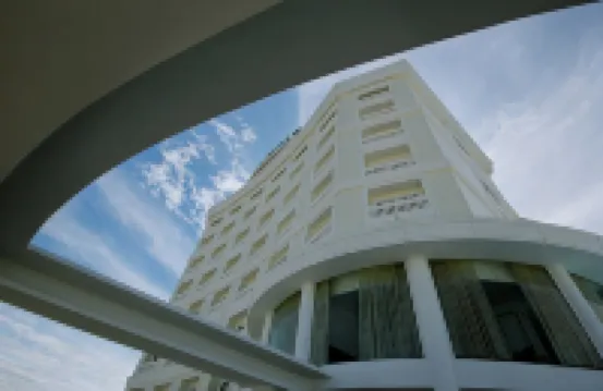 냐짱 팰리스 호텔 아이 리조트 주변 호텔