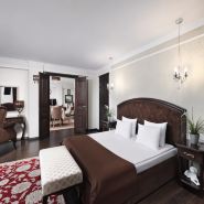 Business Continent Hotel