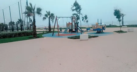 New And Furnished Apartment 5 Min From Beach On Foot Отели в г. Анза