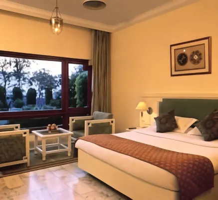 만싱그 팰리스 아즈메르