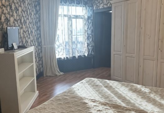 Podlemore Hotel에서 바라본 거리 또는 내부 복도 전경