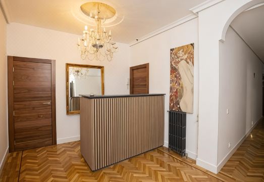 히스파노 그란 비아 내부