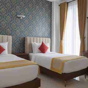 Deluxe 4Br Penthouse by Unique Towers Rooms