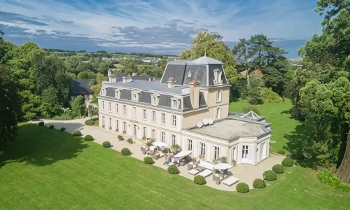 Chateau la Cheneviere