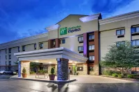 Holiday Inn Express FORT CAMPBELL-OAK GROVE by IHG Hotels in Oak Grove