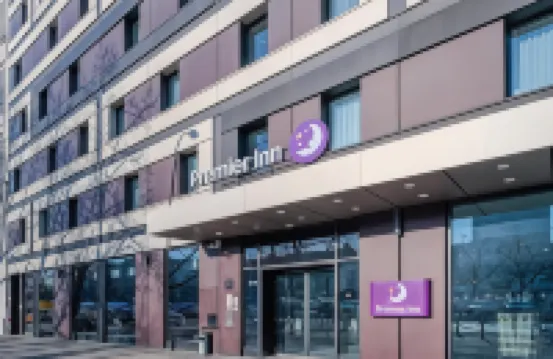 Premier Inn Berlin City Wilmserdorf Các khách sạn gần Đại lộ Kurfürstendamm