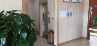 Jishishan Jindu Business Hotel