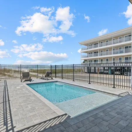 Beachfront Townhome / Private Pool / Family Friendly / Mexico Beach / Sleeps 14