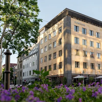 Qube Hotel Bergheim Отели рядом с достопримечательностью «Гейдельбергская бочка»