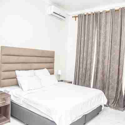 Longhorn Executive Apartments Rooms