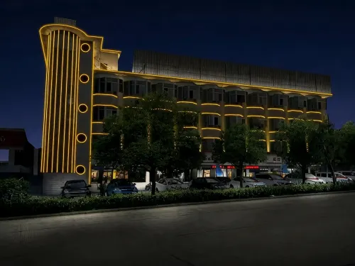 Fengyang United Fashion Theme Hotel - موقف سيارات
