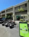 Leave Reality Behind: Kona's Ultimate Oceanfront Getaway with Top Superhost Care - 4星級