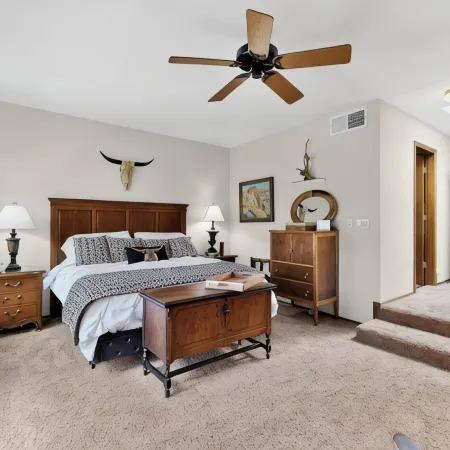 Casa Herradura: Desert Charm Near Petroglyph Trails, in Albuquerque's Westside.