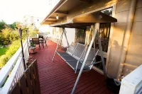 Maeburn Cottages - Self-contained Lakeside Getaway - 4-Star