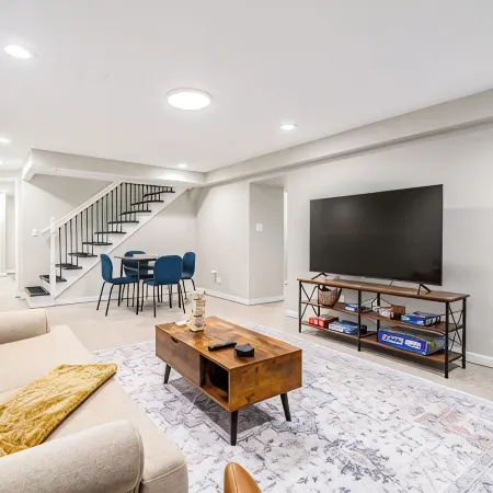 Ultimate Family Escape - 5BR 2.5BA - 2 Living Rooms