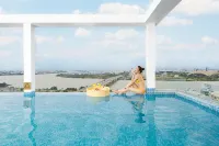 RHM Luxury Hotel And Suite - pantai
