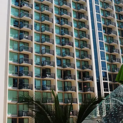 Imperial Hawaii Resort Отели рядом с достопримечательностью «Маяк "Алоха Тауэр"»