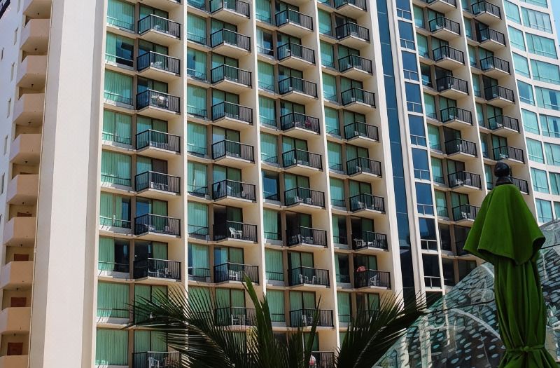 Imperial Hawaii Resort