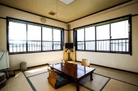 seaside-uwakai