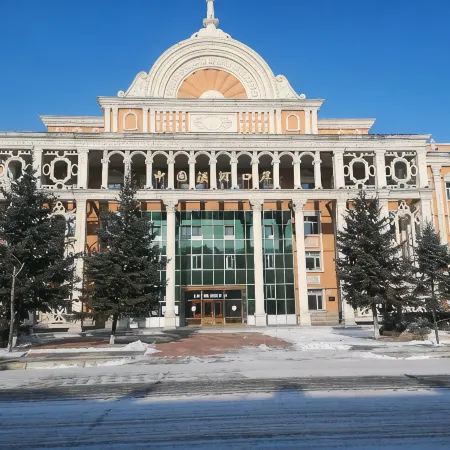 Yifeng Express Hotel