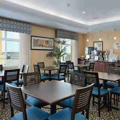 Sonesta Essential Hotels Odessa Dining/Meeting Rooms