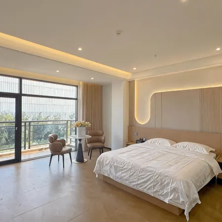 Dongxing Huiyuan Scenic Hotel (Golden Beach on Wanwei Island)