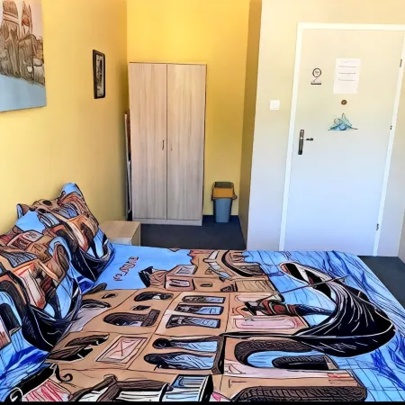 Bon Voyage Apartments
