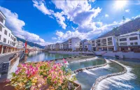 Shan Xaing Yunshe (Shanshui Shuanghe Scenic  Area Brach) - Mountain view