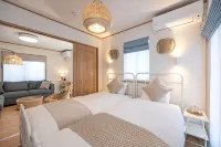 Hotel quality, 1 minute to the beach! Newly built rental villa in Nagahama, Yomitan