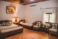 Hibiscus Garden Resort