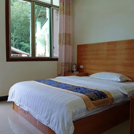 Anshun Xinghua Inn