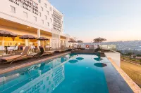 Onomo Hotel Kigali - Rooftop Pools