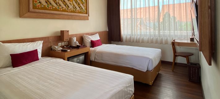 Hotel Parangraja Hotels in Laweyan