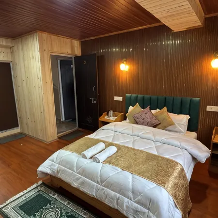 Lotus Inn Blue Pine