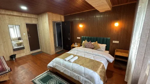 Lotus Inn Blue Pine - 3-Star