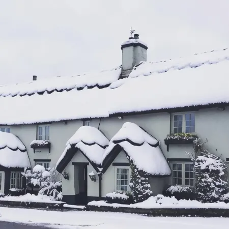 The Hoops Inn & Country Hotel