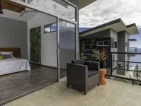 Gema Escondida-Newly Listed Home Nestled in the Jungle with Breathtaking Views Hotels in Dominical