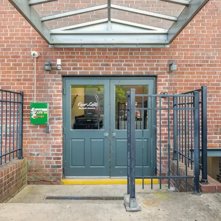 Cozy 1BR Apt in Downtown Richmond, Nearby Attractions within walking distance